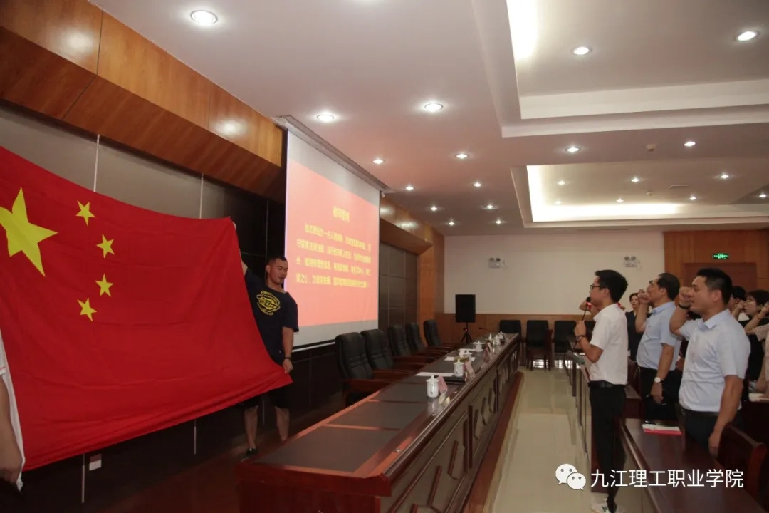 1598408599699929.jpg 640.webp.jpg