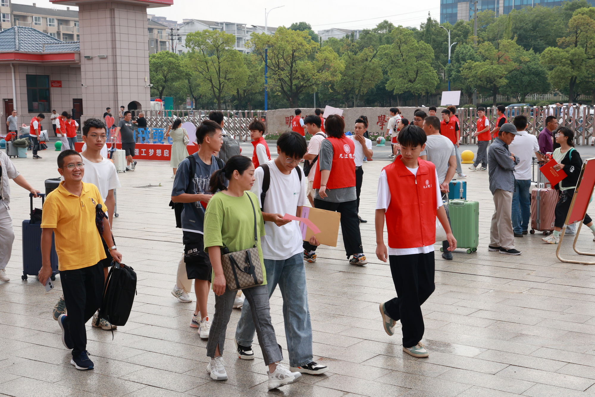 1693809167838362.jpg 1693809167838362.jpg