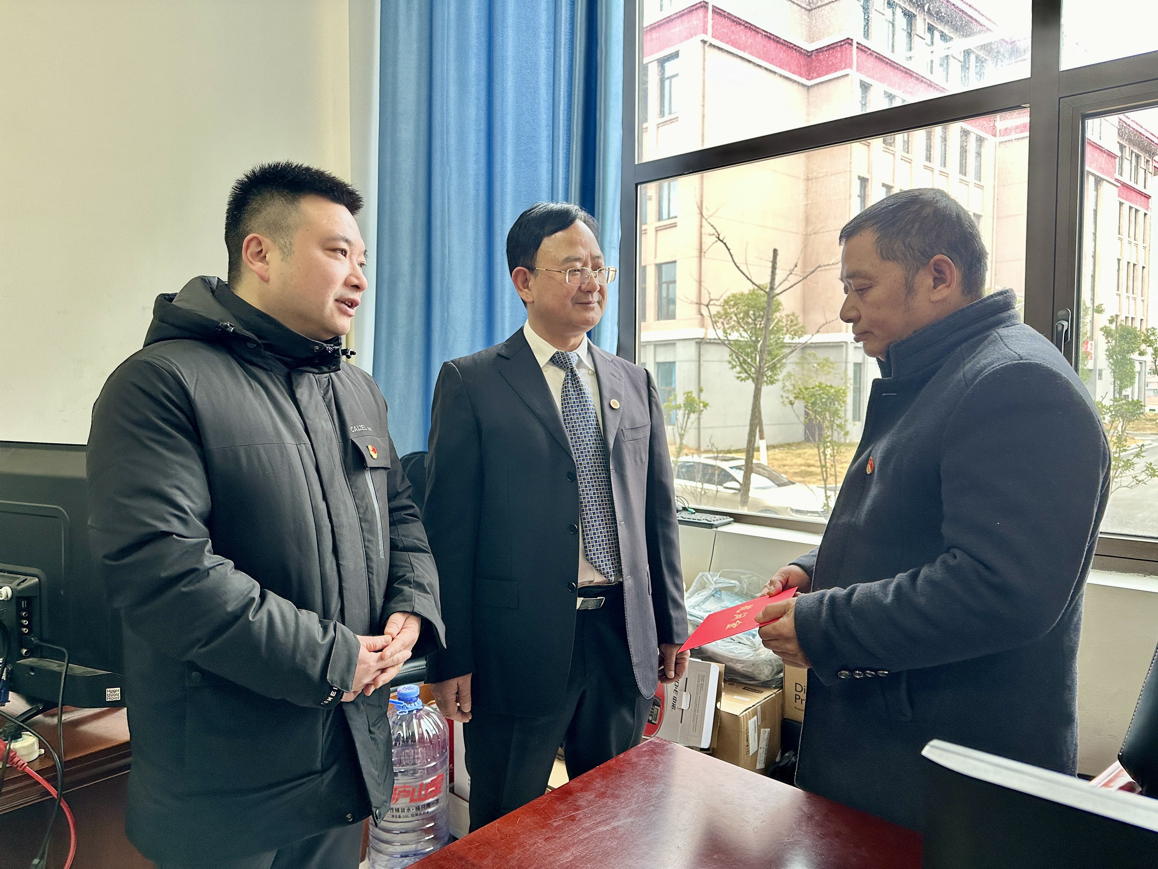 1706597071946330.jpg 1706597071946330.jpg