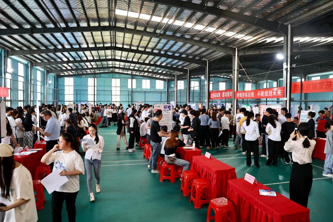 1715649893464142.jpg 1715649893464142.jpg