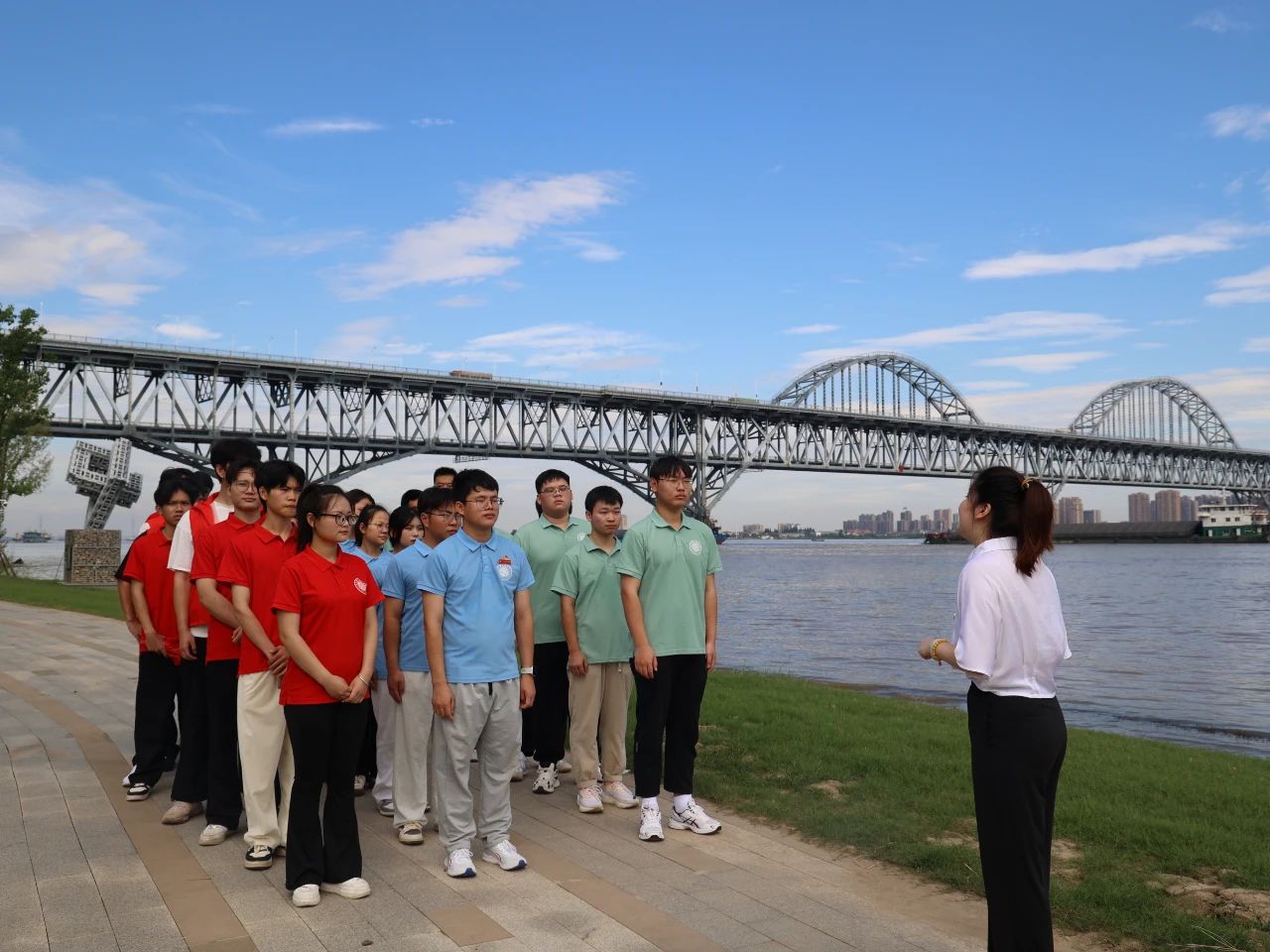 1722930183177388.jpg 1722930183177388.jpg